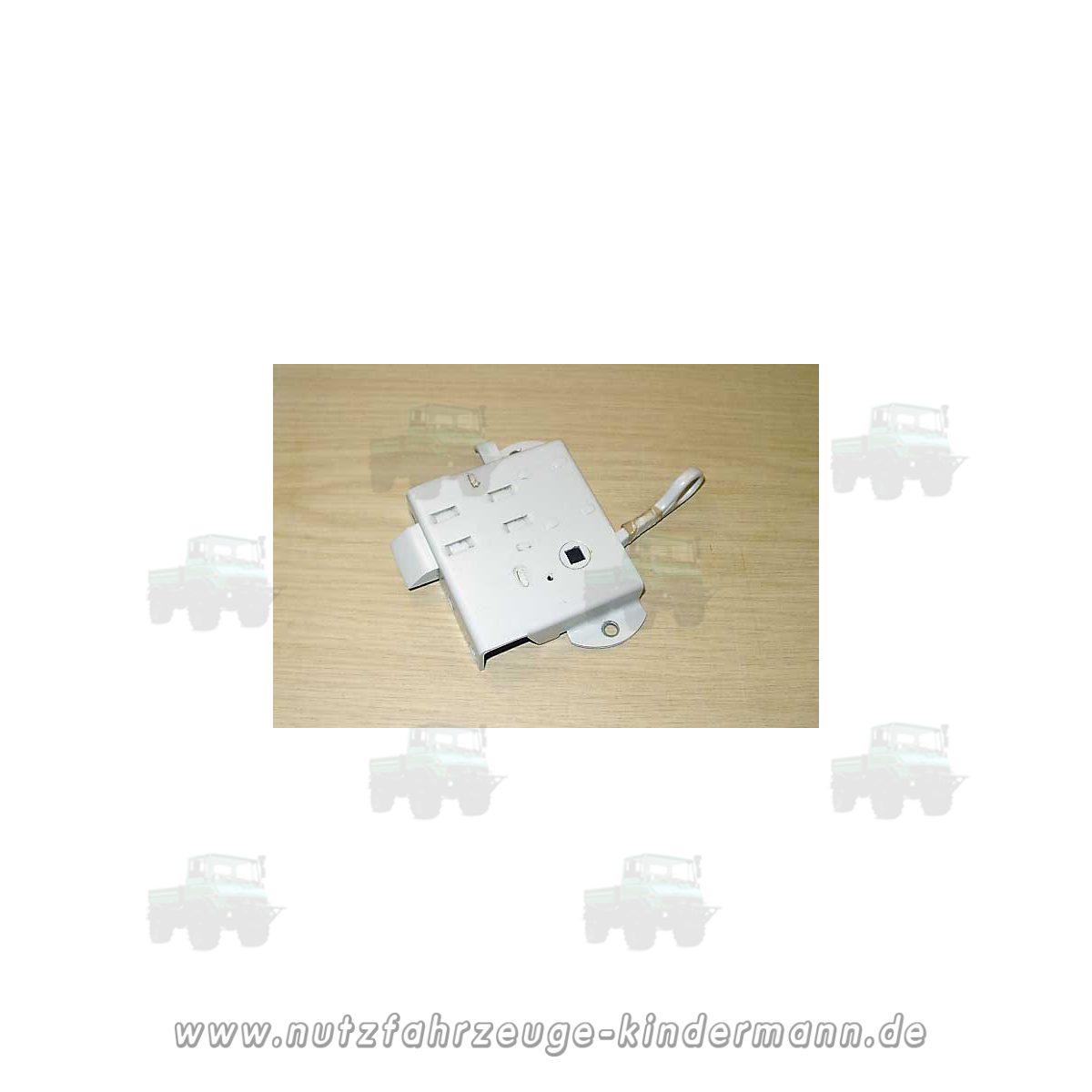 Door opener left inside U 411 - open box