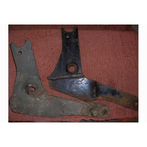 Mounting brackets used for Unimog 421/40, 45, 52 hp