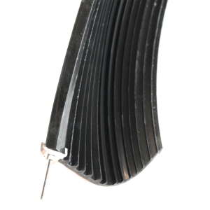 Rubber edge with tension wire and closure