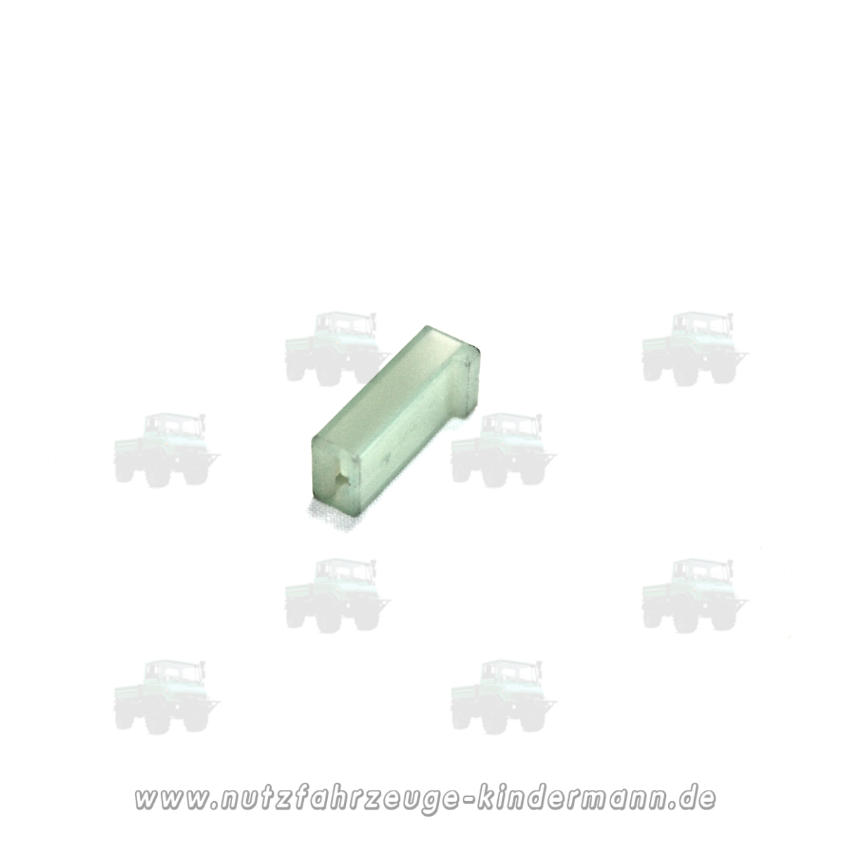Plug sleeve for cable lug