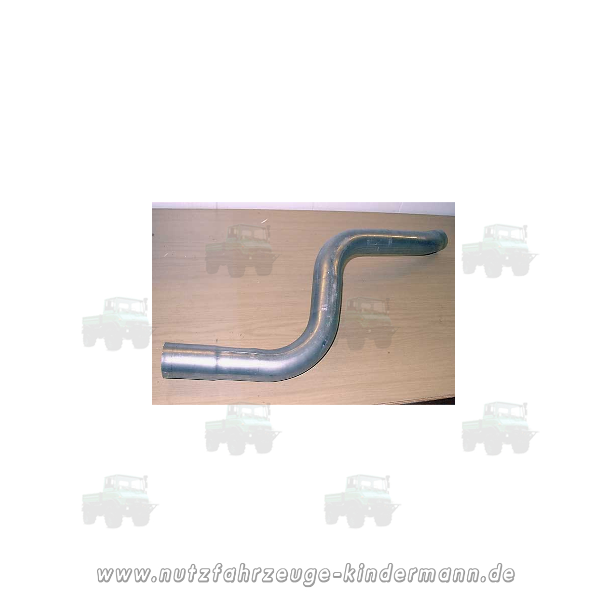 Exhaust pipe box