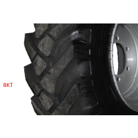 Reifensatz 12,5 x 18 auf Felge 11 x 18 Mit Schlauch