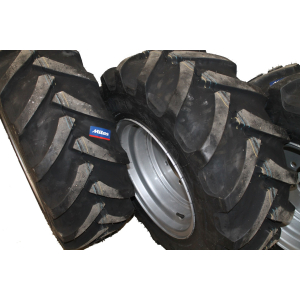 Set of tires Unimog U 407, 421, 411