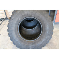 Set of Michelin XZL tires, 365/80 R20